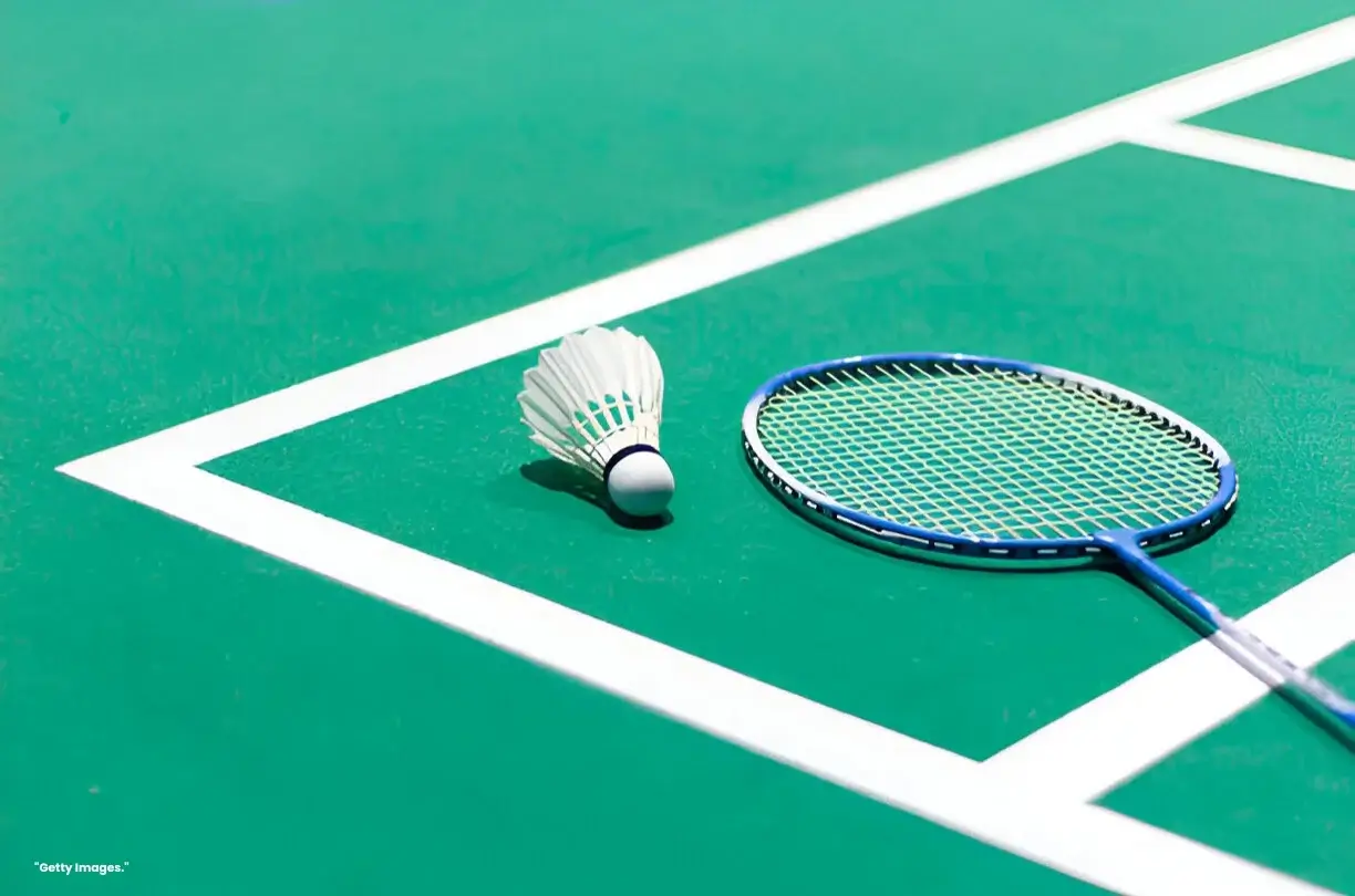 thi công mặt sân cầu lông